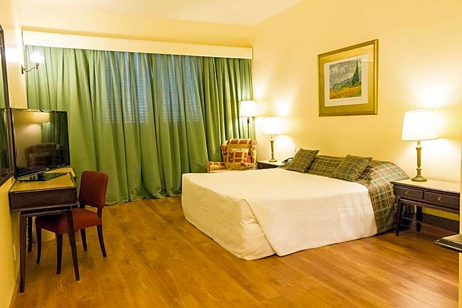 Dayrell Hotel e Centro De Convenções