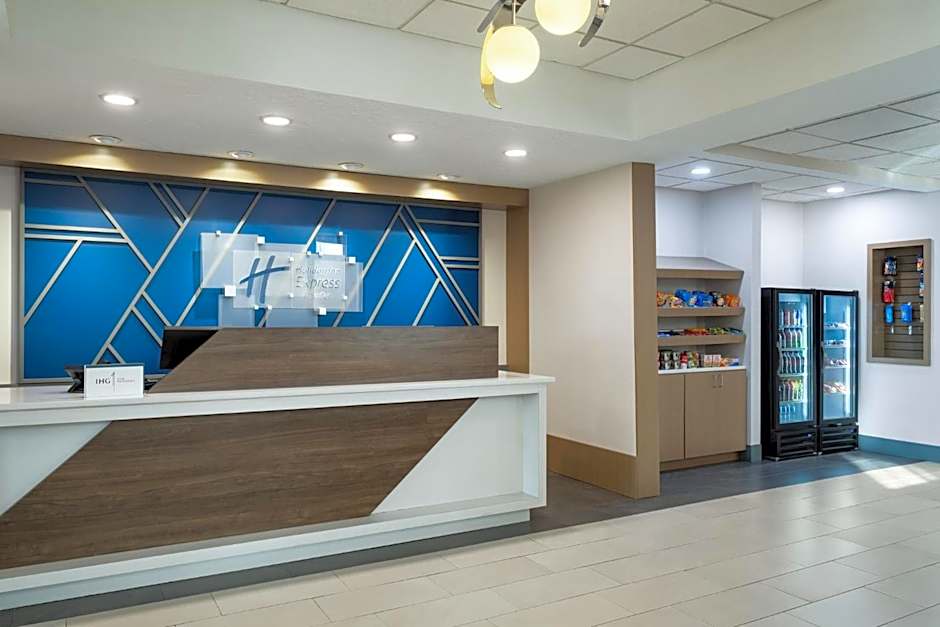 Holiday Inn Express Hotel & Suites Midwest City By IHG