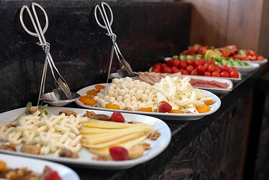 Golden River Hotel By Continent 