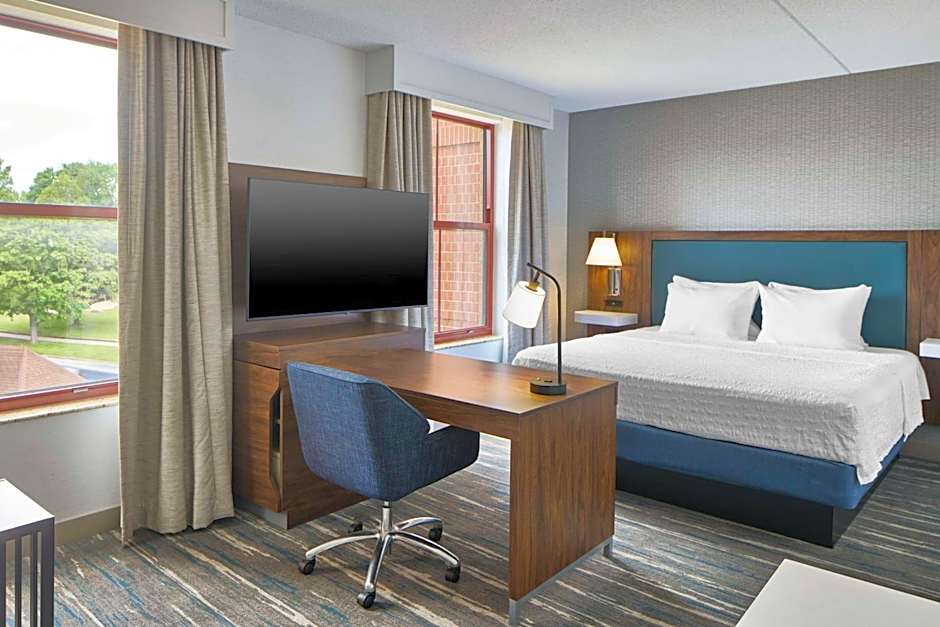 Hampton Inn By Hilton & Suites Saratoga Springs Downtown