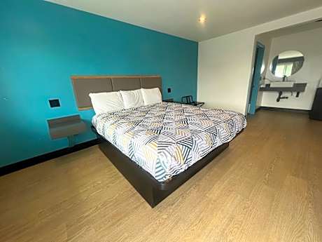 Arlo Motel near LAX, SoFi Stadium