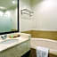Sarrosa International Hotel And Residential Suites