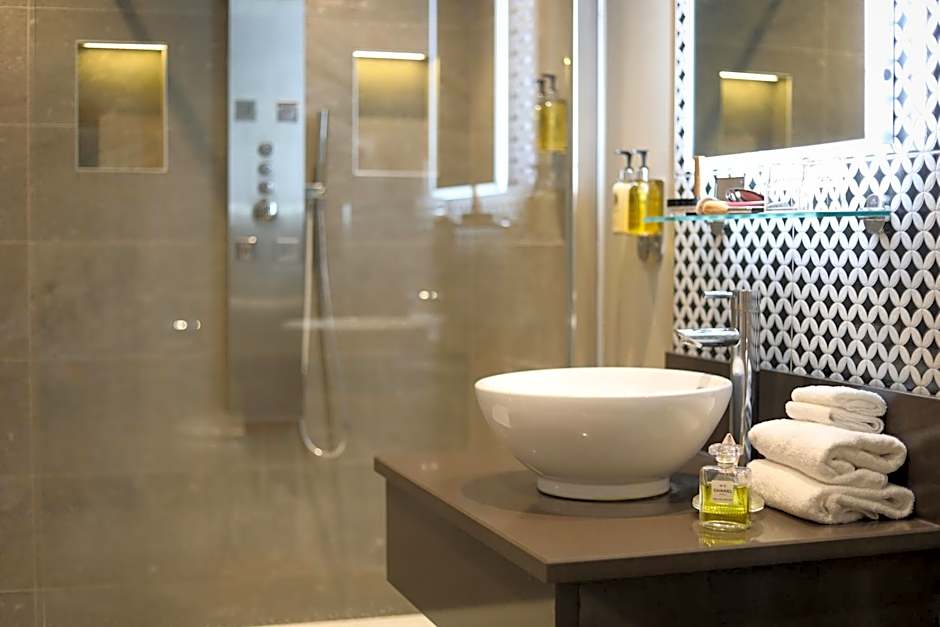 Killarney Oaks Hotel