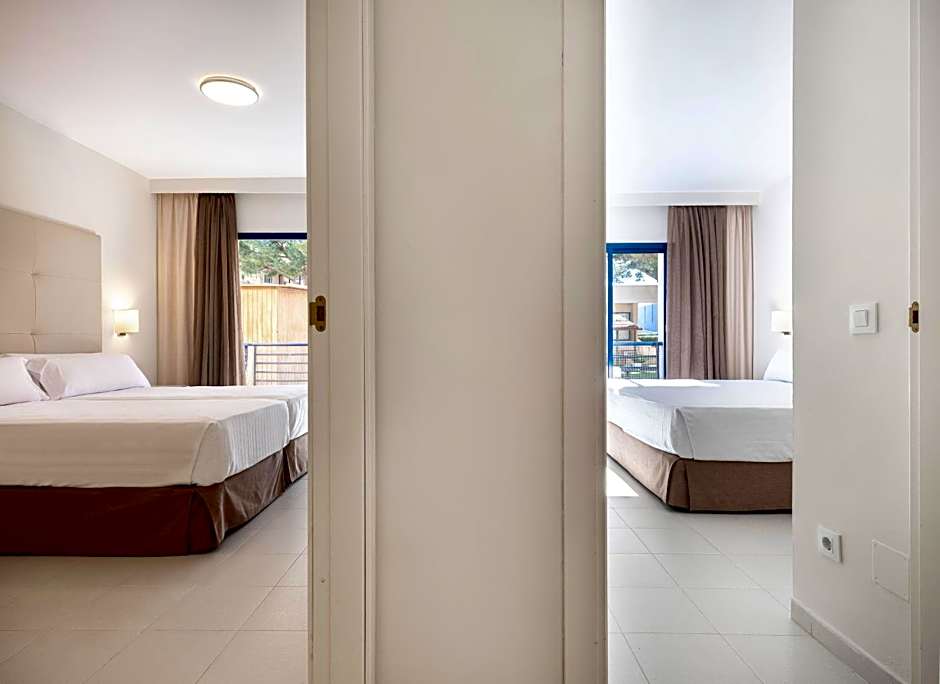 Sol Sancti Petri Aparthotel