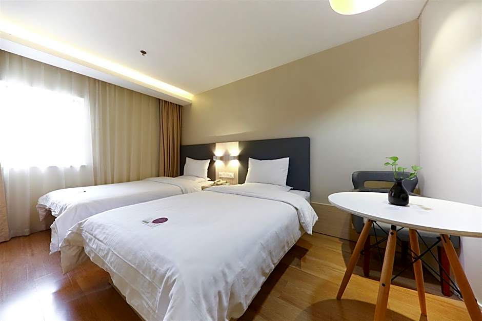 Hanting Express Chengdu Lingshiguan Road – Chengdu, IL