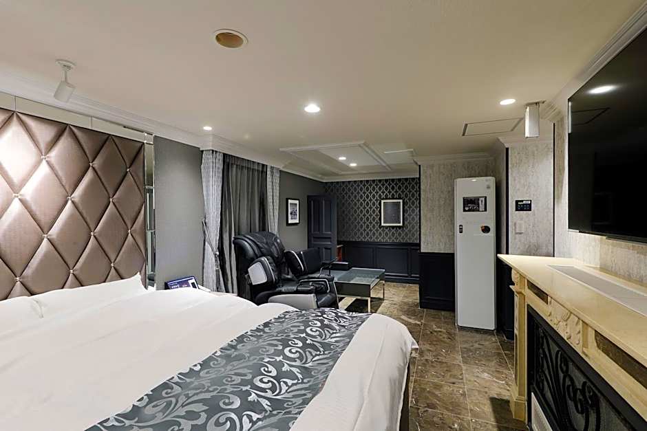 ホテルバースデーきよす店 HOTEL Birthday kiyosu