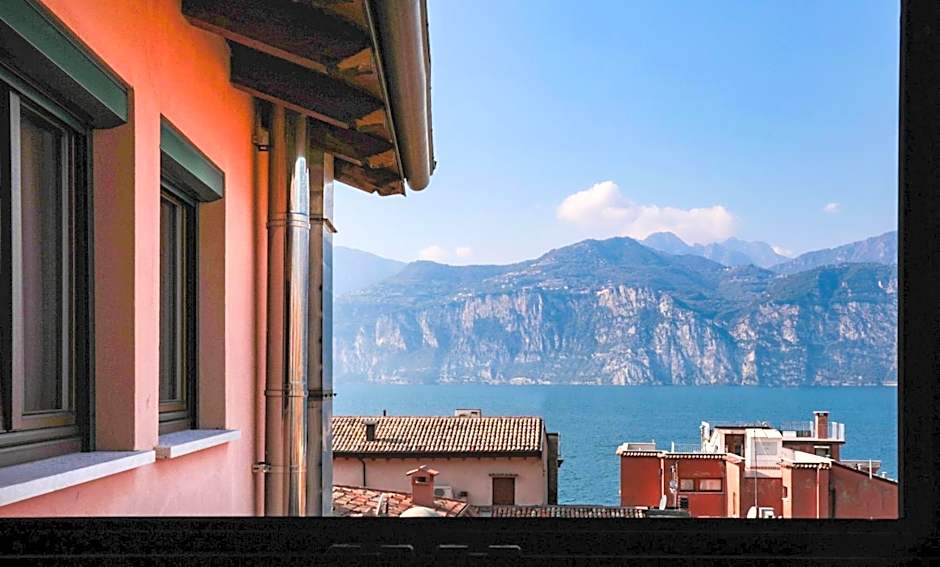 Hotel Lago Di Garda