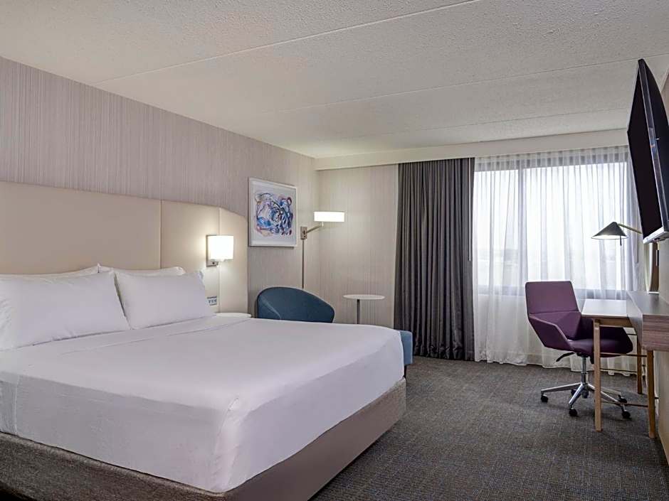 Crowne Plaza Indianapolis-Airport By IHG