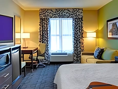 King Room with Sofa Bed - Non-Smoking