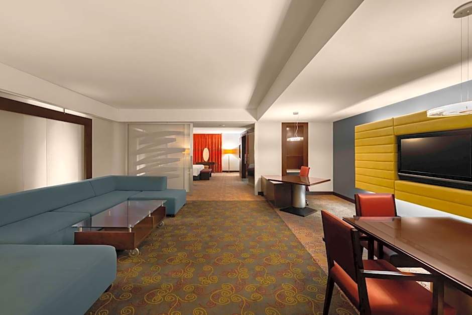 Photo 1 of 14 of One-Bedroom Suite with Lounge Access