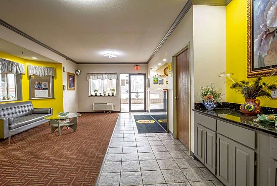 Super 8 by Wyndham Big Rapids