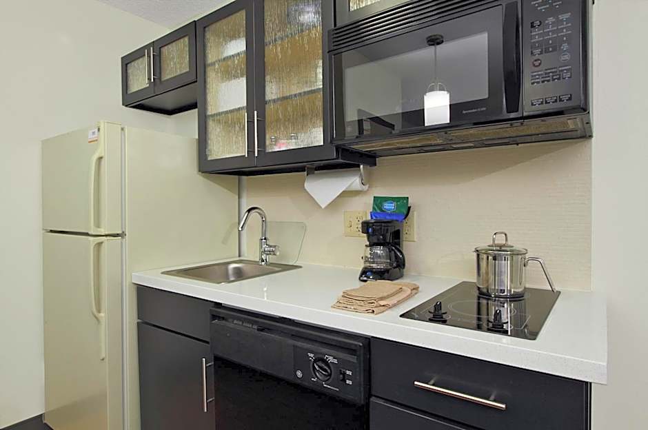 Candlewood Suites Rogers-Bentonville By IHG