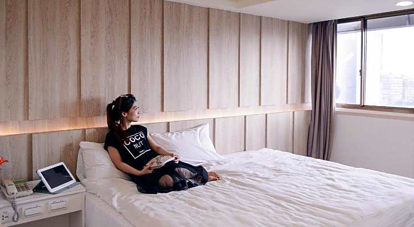 KIWI EXPRESS HOTEL-Taichung Station Branch 1