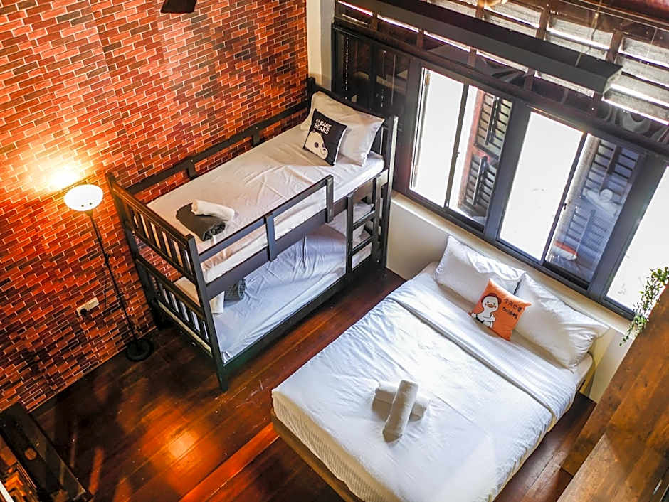 Carnarvon Antique Loft