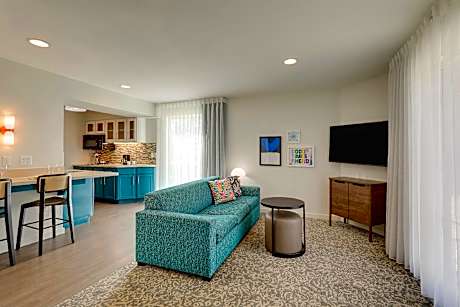One-Bedroom King Suite