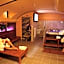 Six Inn Hotel