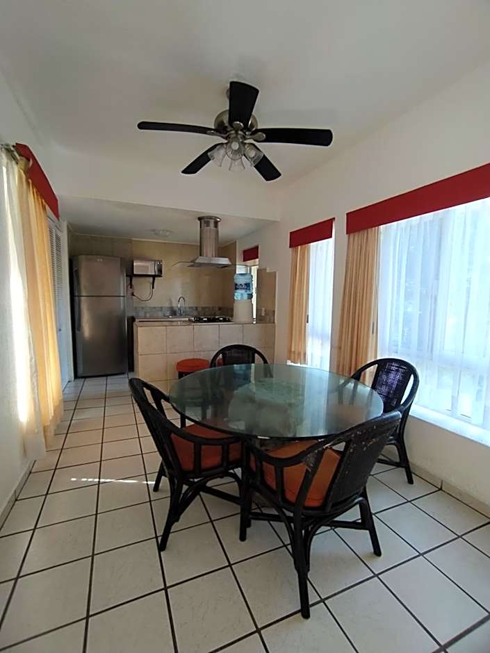 Villas del Palmar Manzanillo with Beach Club