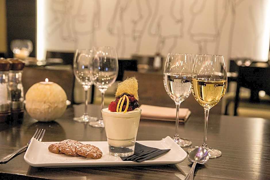 Lancaster House Hotel