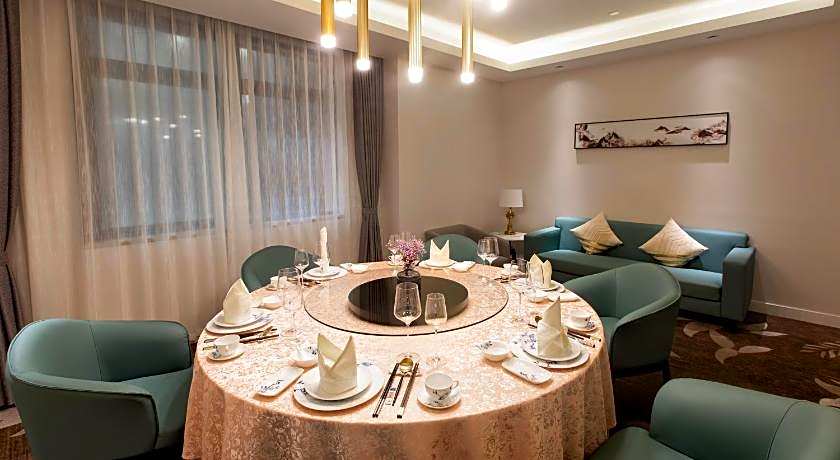 Jinjiang West Capital International Hotel