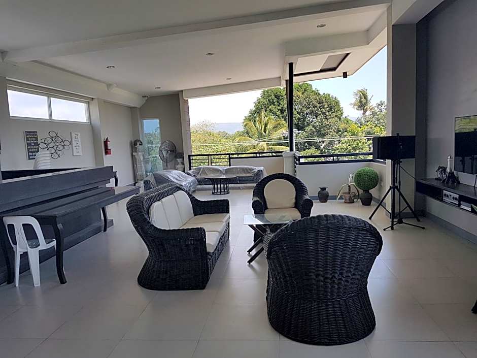 Felicidad Resto and Pension House