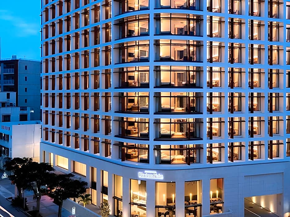 JR Kyushu Hotel Blossom Naha