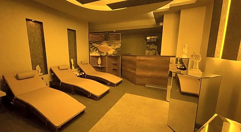 LE LUXE suites hotel SPA