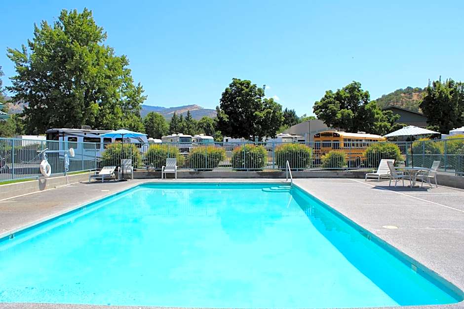 Americas Best Value Inn Phoenix Medford