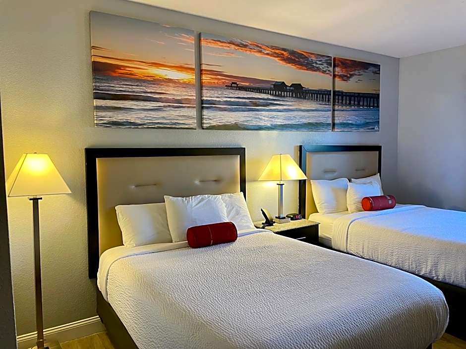 Days Inn & Suites by Wyndham Lakeland