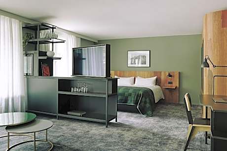 Junior Suite with Village View