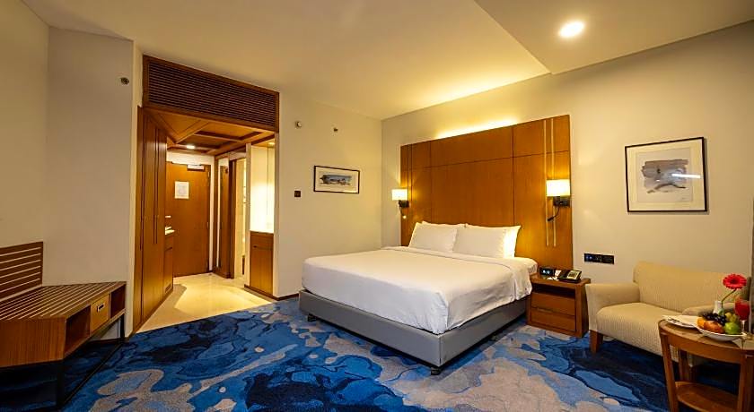 Radisson Blu Dhaka Water Garden
