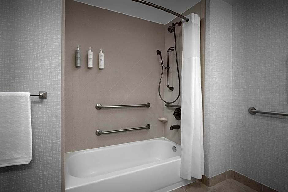 Hampton Inn By Hilton Statesboro
