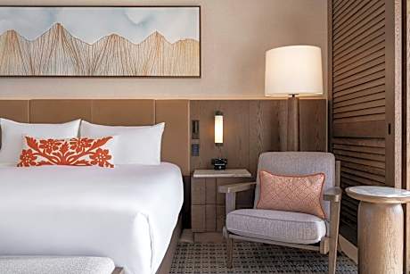 Newly Renovated, Guest room, 1 King, Beachfront, Ground floor, Lanai