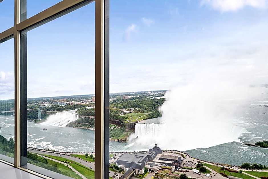 Tower Hotel at Fallsview