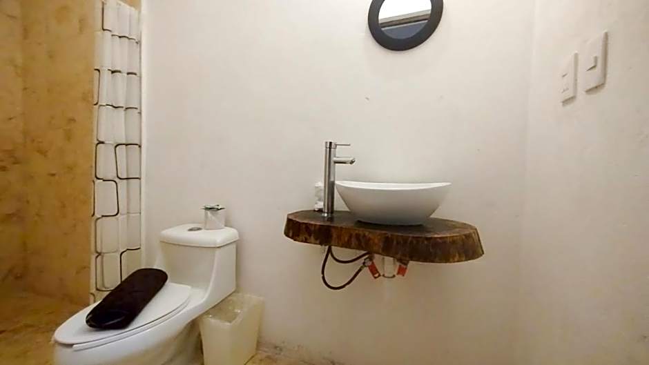 "Spacious Suite with 4 Bedrooms and Amenities"