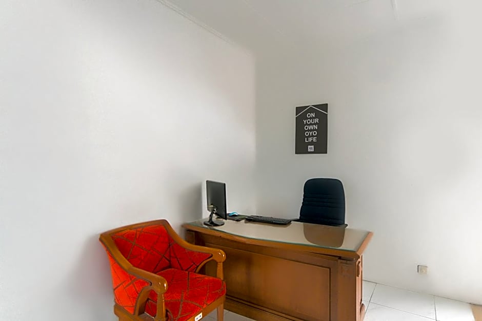 OYO Life 3055 Rumah Enin