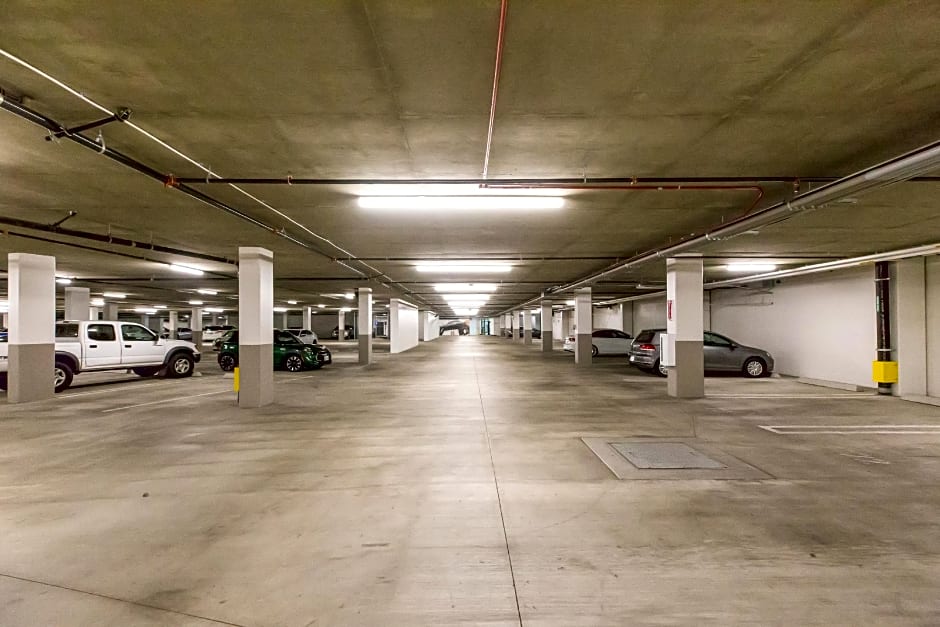 SuitesRUs Apart Hotel near Dodgers Stadium