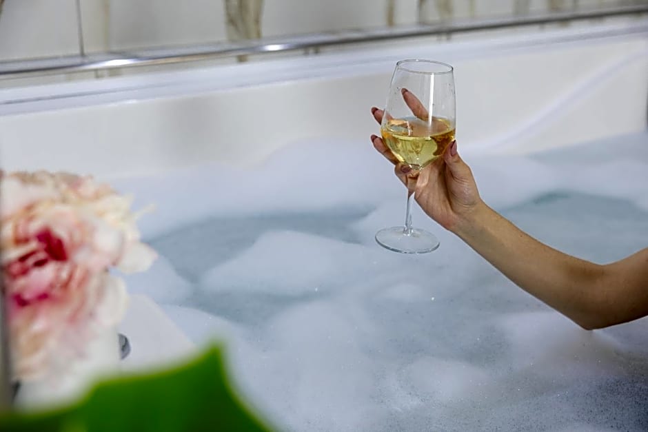 La Perla Luxury Rooms