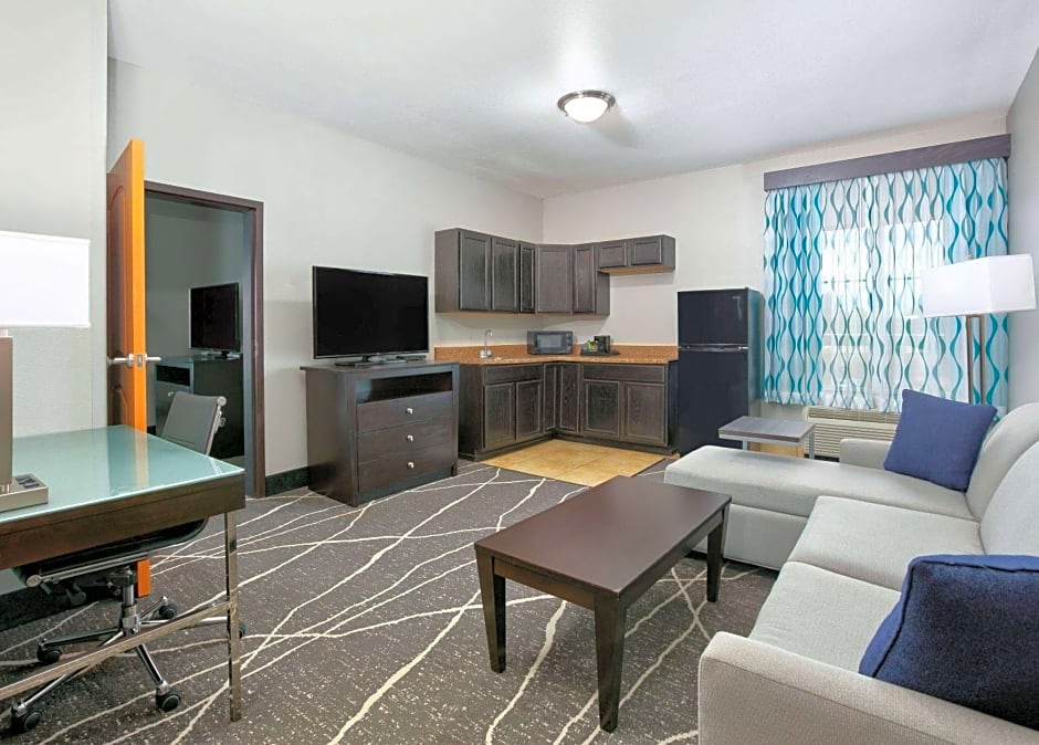 La Quinta Inn & Suites by Wyndham Bryant