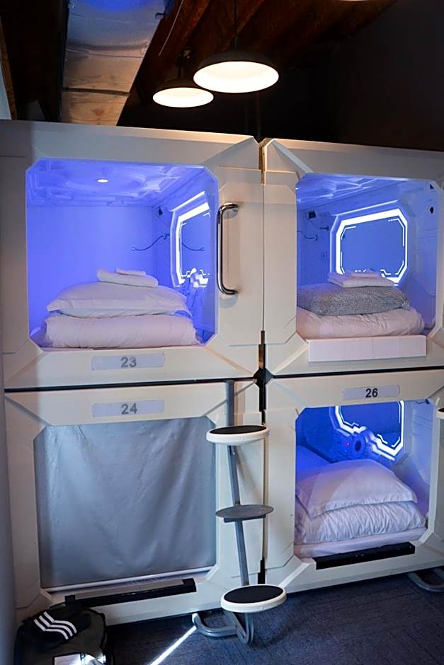 U Street Capsule Hostel