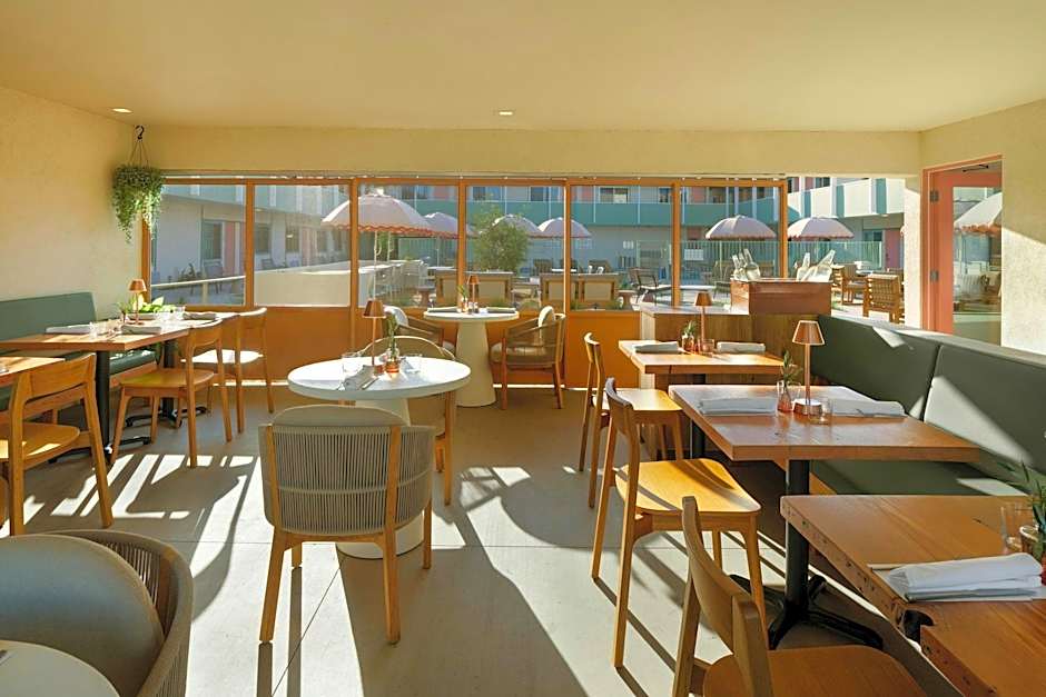 City Center Hotel by Kasa – Long Beach, CA