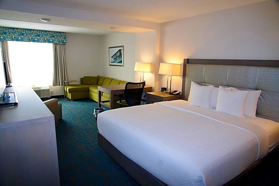 La Quinta Inn & Suites by Wyndham St Paul-Woodbury