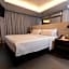 Master Porto Alegre Hotel - Av Carlos Gomes, Proximo ao Consulado Americano