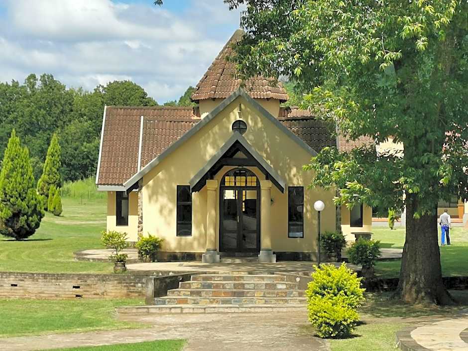 Floreat Riverside Lodge and Spa