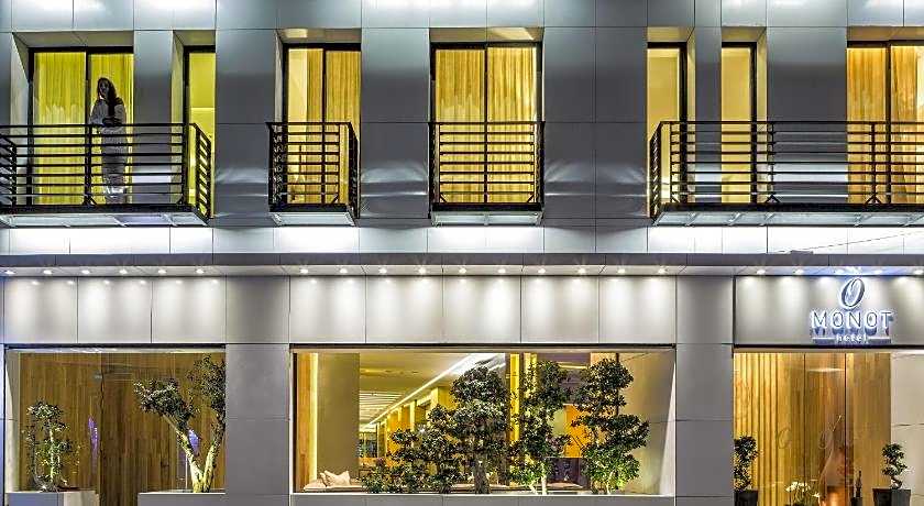 O Monot Luxury Boutique Hotel