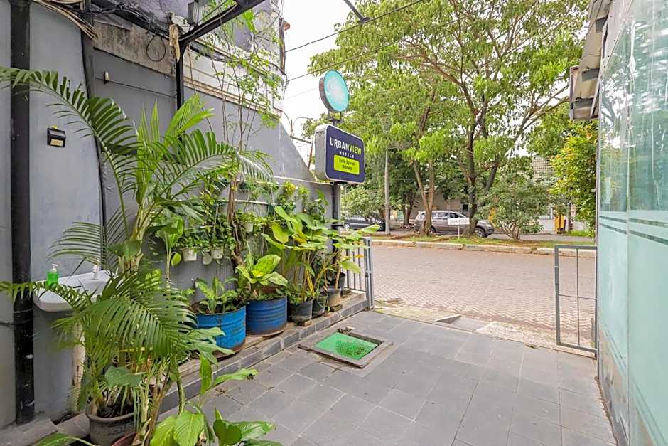 Urbanview Hotel Syariah Near Gelora Delta Sidoarjo