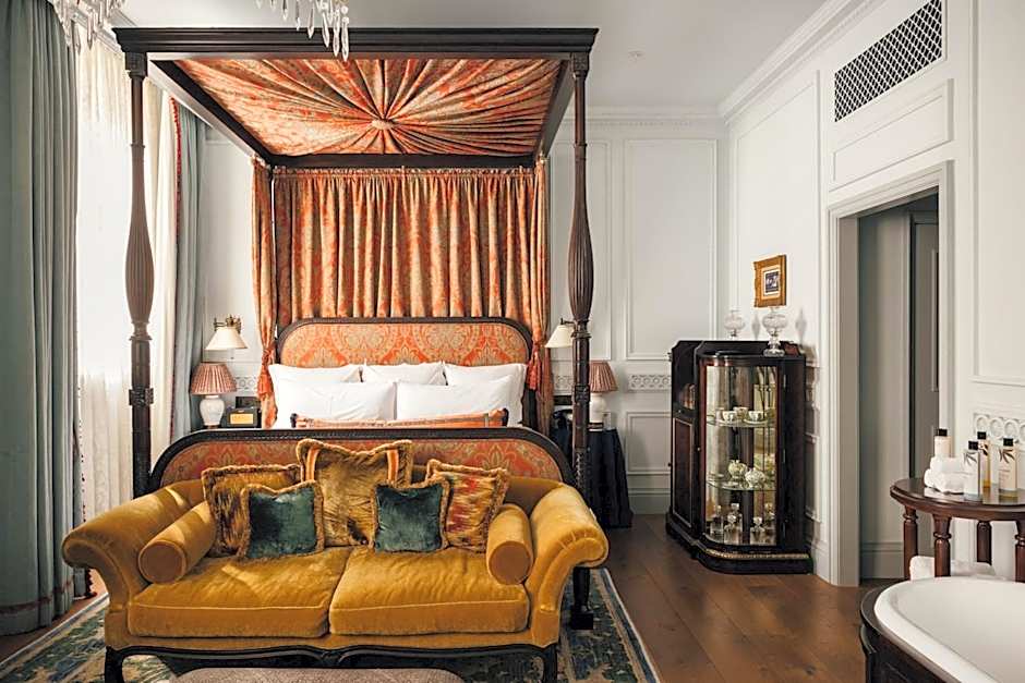 Photo 1 of 7 of Larger 1 King Bed