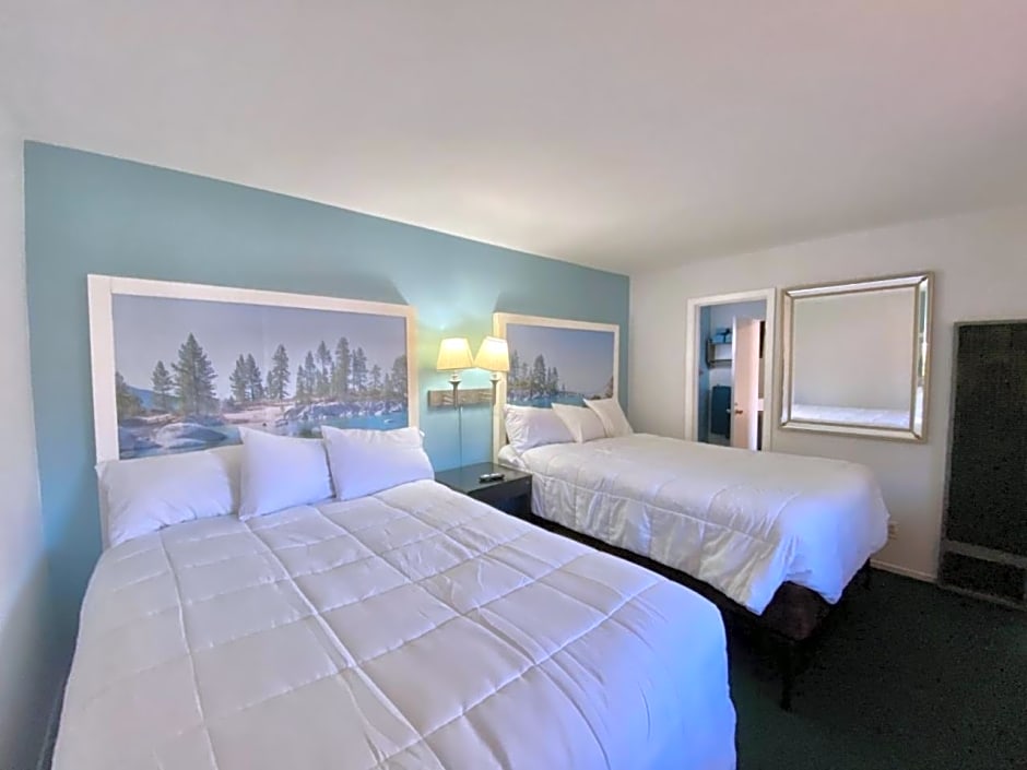 Bluebird Day Inn & Suites