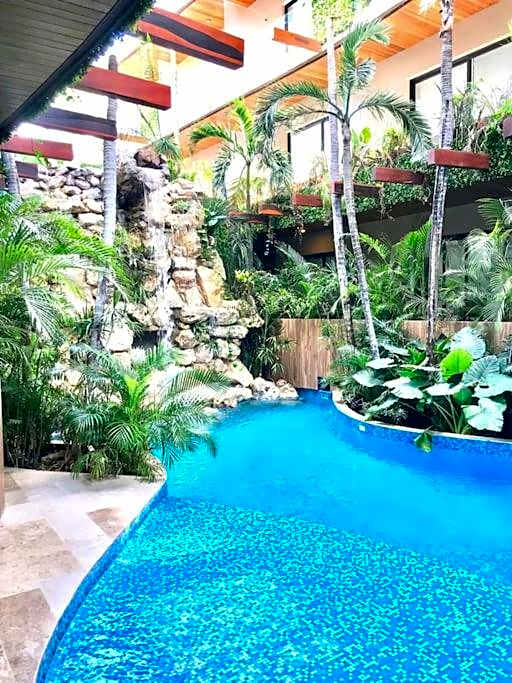 012 Modern Studio Luxurious Condo Wifi 100 Mb