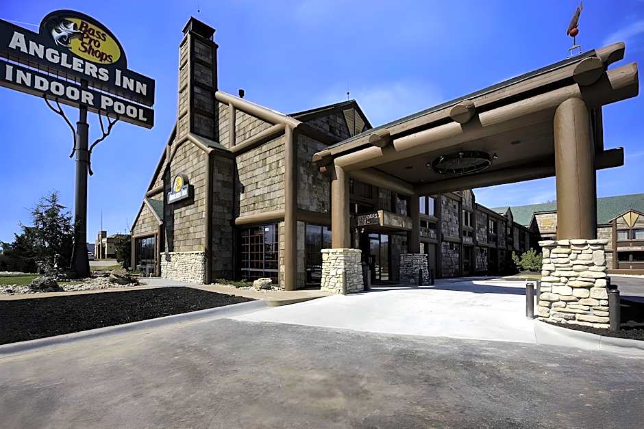 Bass Pro Shops Angler's Lodge