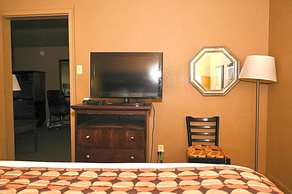 Fortune Inn & Suites